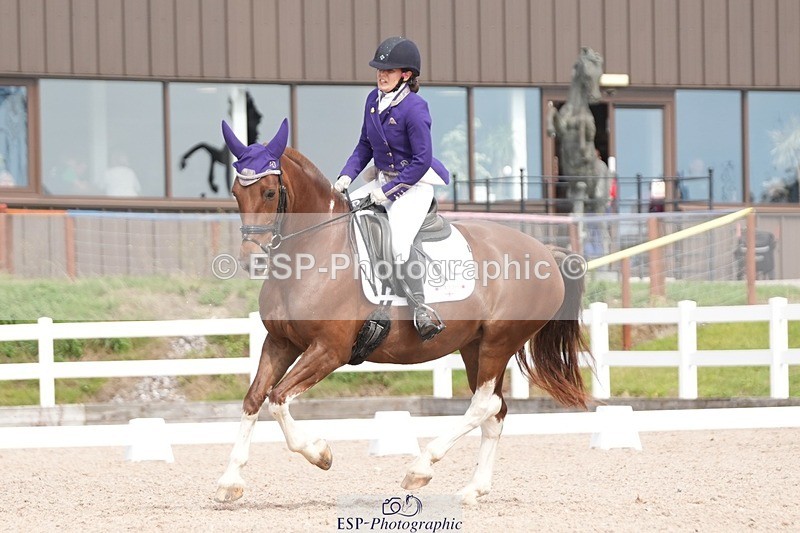 250906-132317-03615 - 017-Natalie.RosewarnePenpont.Fancy.That