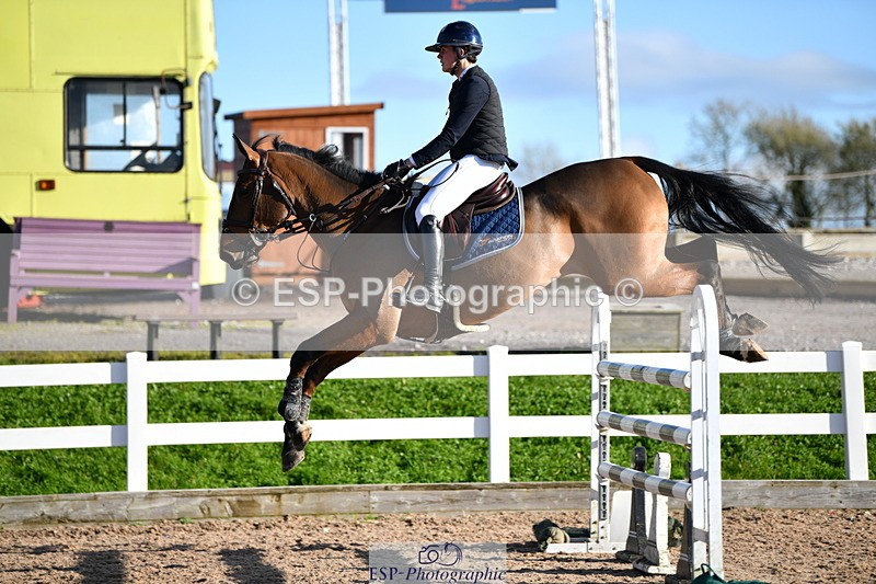 231110A-144551-00864 - Cls 6 Foxhunter & 1.20m Open