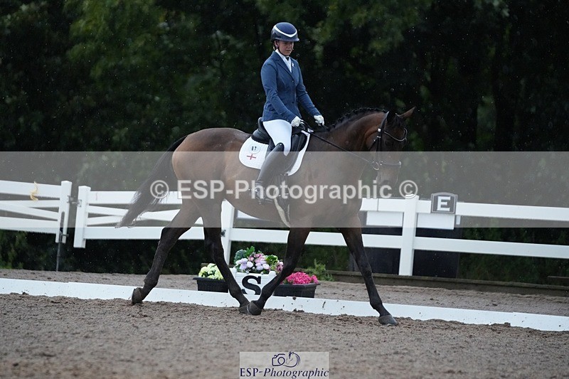 250907-084249-05526 - 087-Lauren.LanikSew.N.Sew