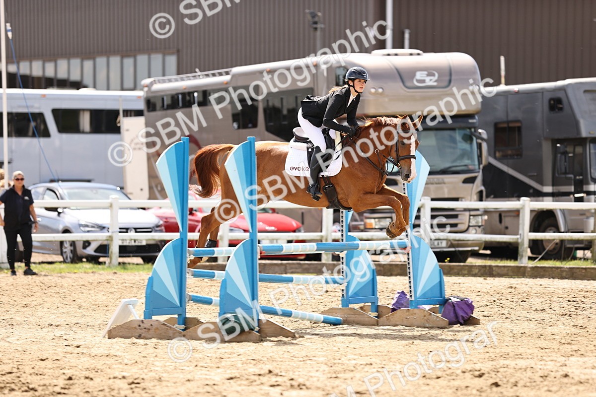 SBM_002223 - Class 9 - Senior British Novice - 90cm