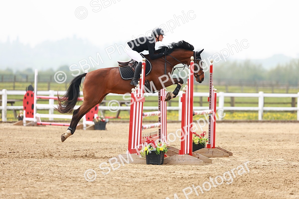  - Class 18 - Senior Newcomers - 1.10m