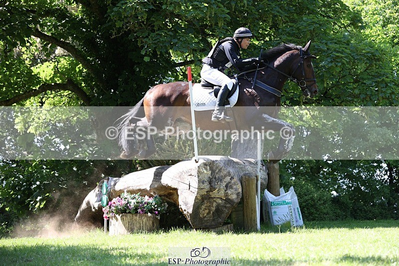 230527-151513-10470 - 353-THE_RIPPER-Bundy_Philpott-XC