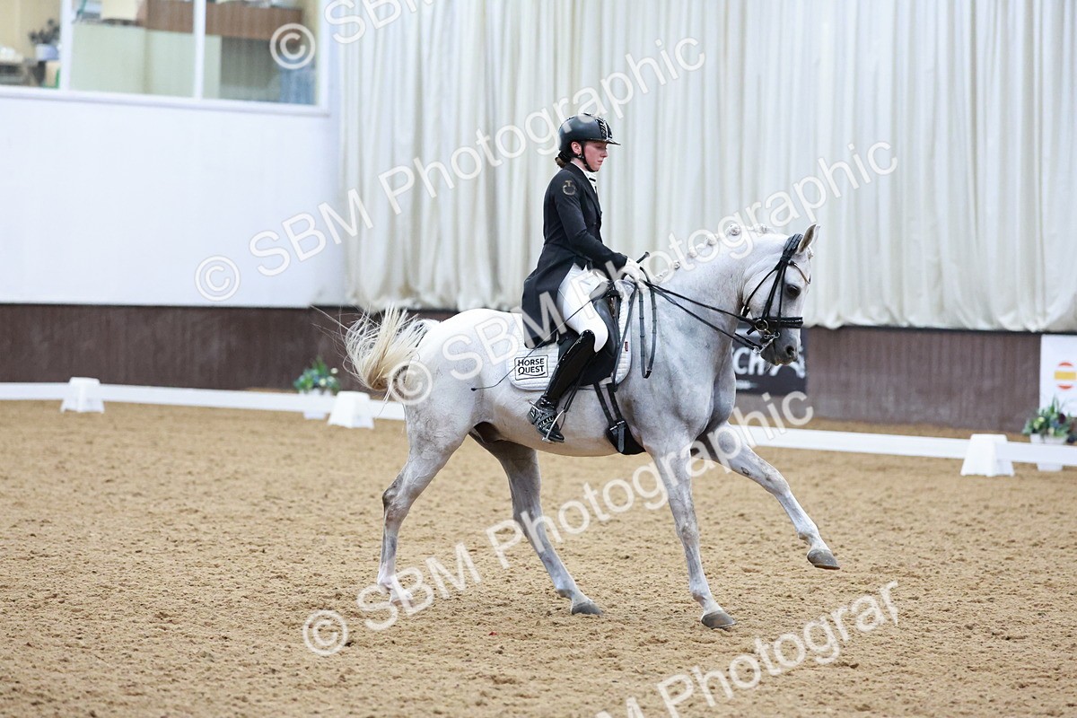 SBM_020948 - Class 13 - FEI INT I - 16.26-17.14