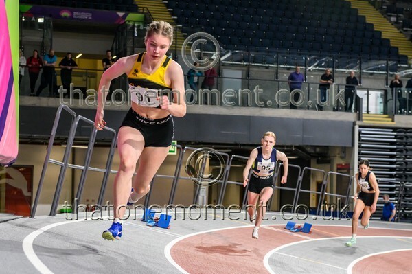 SeniorInd25-925385 - Track Female Set Two