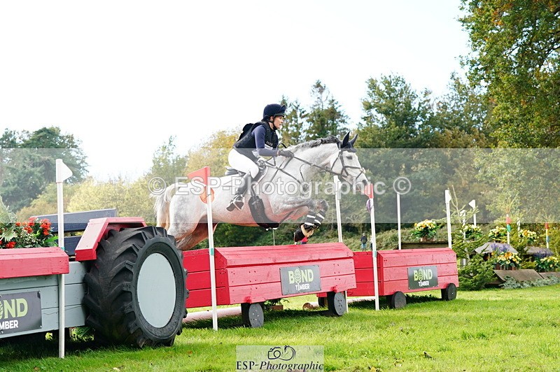 251025A-131530-20578 - F-464-Sophie.Aldrich