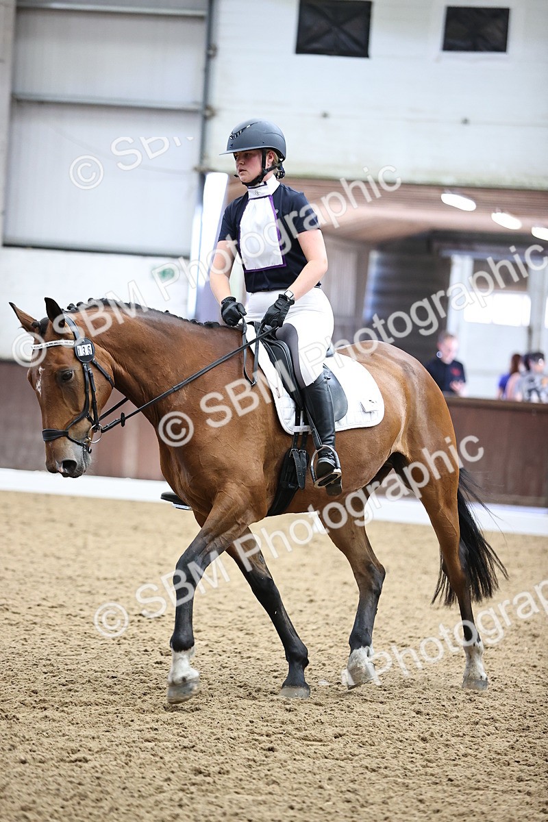 SBM_001883 - Novice 4 - 11.15-13.22