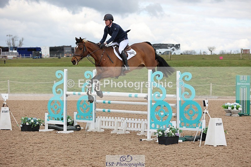 250314-133744-02175 - Cls 8+9 Foxhunter and 1.20m Open