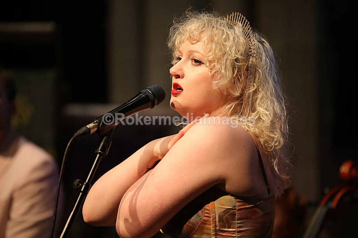 FOLK N BLUES-542 - FOLK and BLUES SEPT 2022