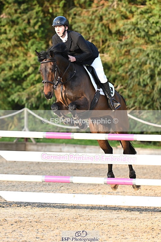 250322A-171151-03714 - Cls 14 Snr Fox & 1.20m Open