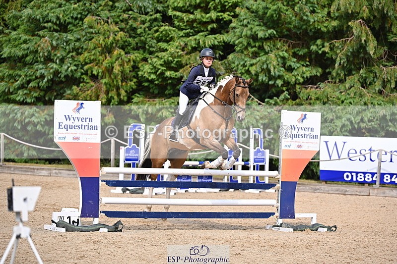 250802A-160332-06564 - F-291-Maisie.Atkinson-RAINSTOWN.JONNY