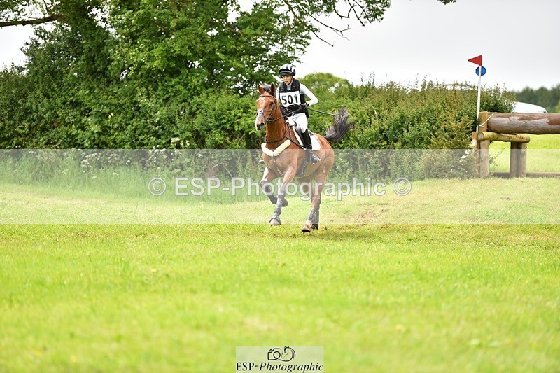 240526-141942-23464 - 501-BRUNO_FG-Edie_Campbell