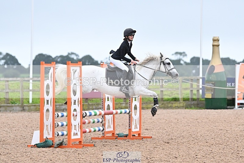 240813-184840-00784 - Classes 5 A&B & 6 80cm