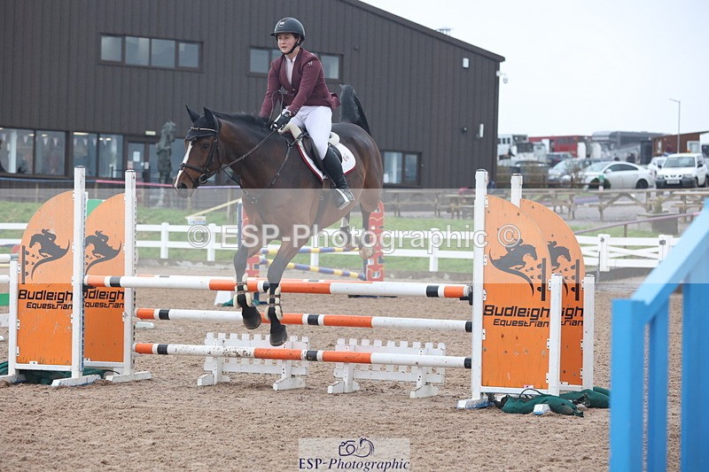 231112A-100918-03226 - Cls 17 Blue Chip Novice Winter Qualifier