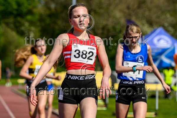 West25Sat-928371 - Track Female Set Two