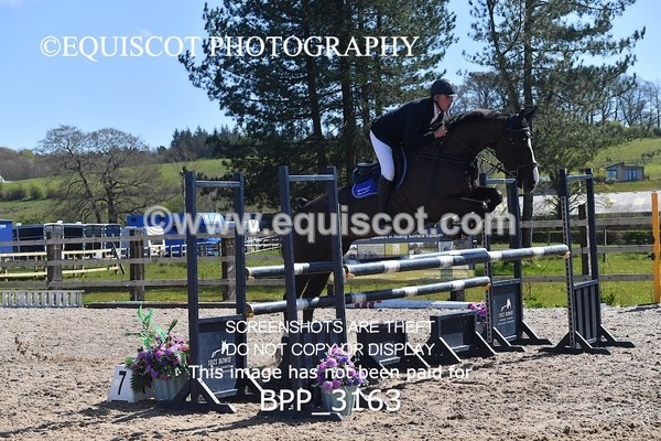 BPP_3163 - CLASS 14  Senior Newcomers/ 1.10m Open