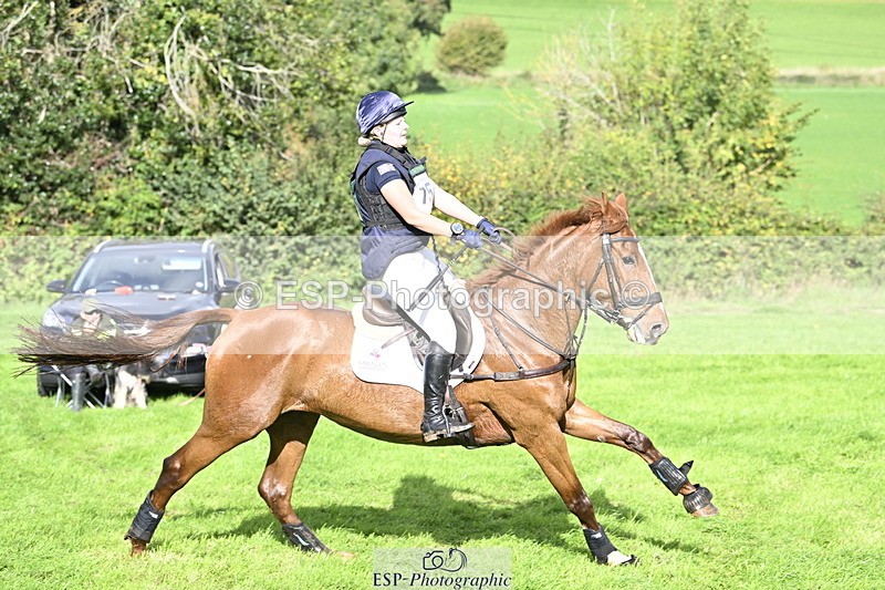 251024A-132254-11454 - B-154-Holly.Law