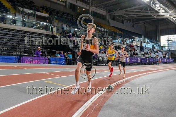 AgeInd25SAT-922750 - Track Male