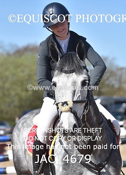 JAC_4679 - CLASS 11 SAT Andrew Hamilton Coach, RHS Foxhunter Championship Qualifier