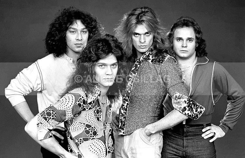 VAN HALEN - V..