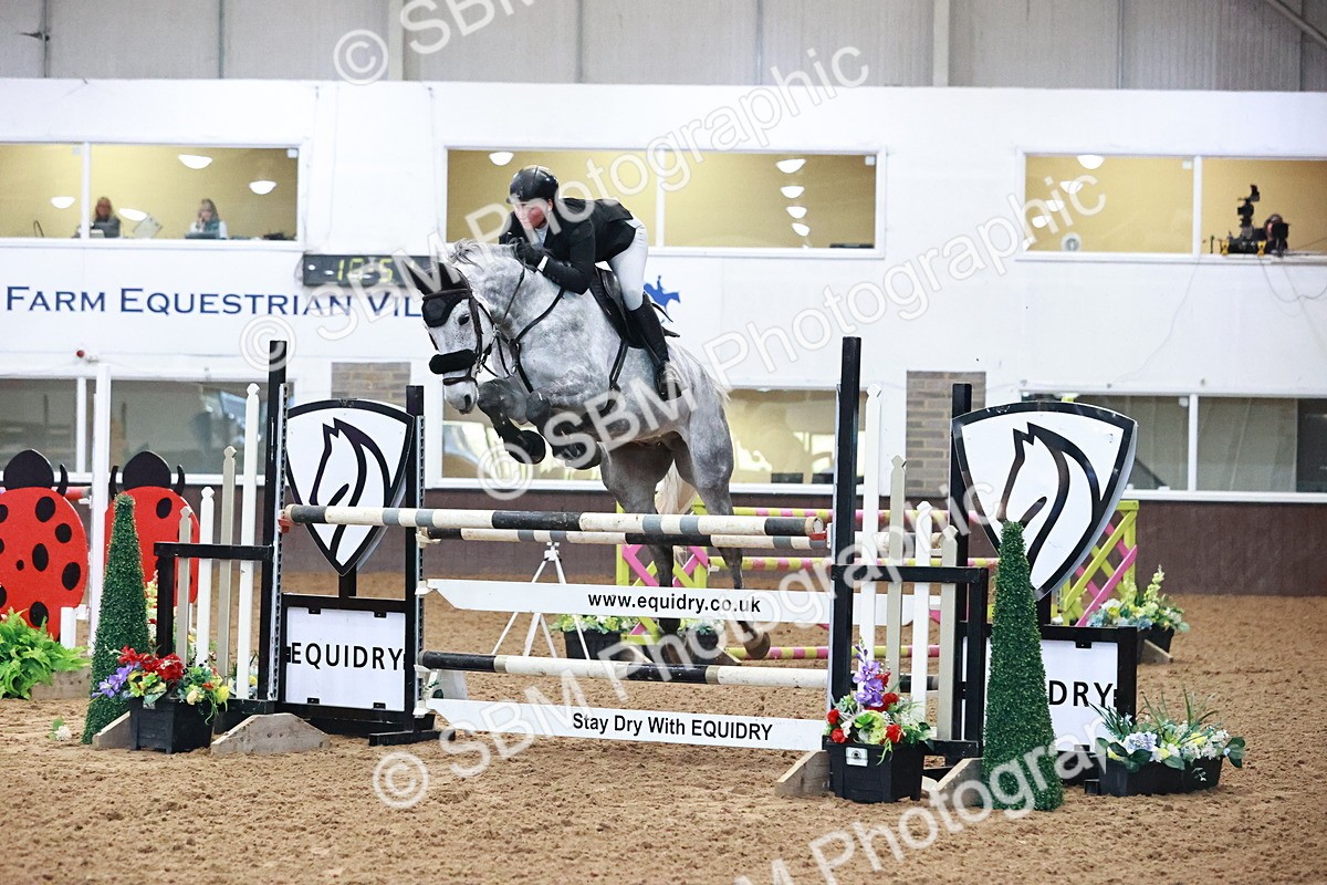 SBM_003045 - Class 11 - Senior Foxhunter 1.20m