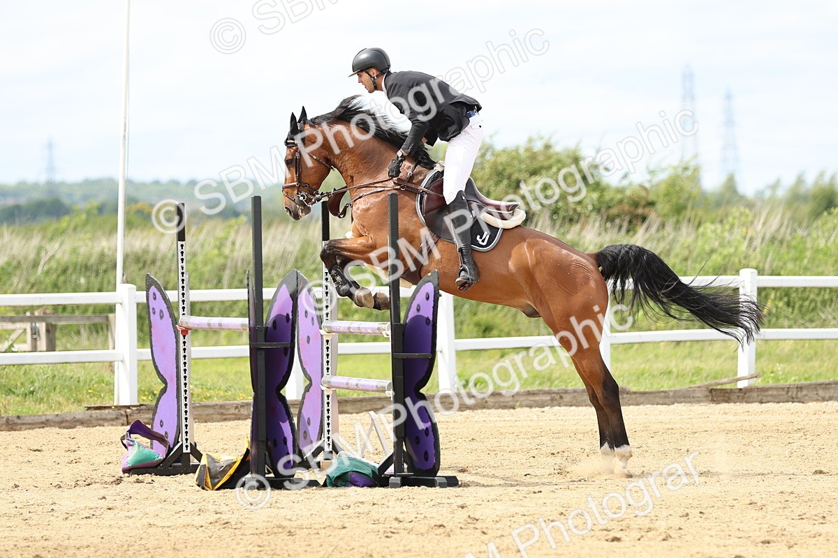 SBM_001271 - Class 5 - Senior Foxhunter - 1.20m