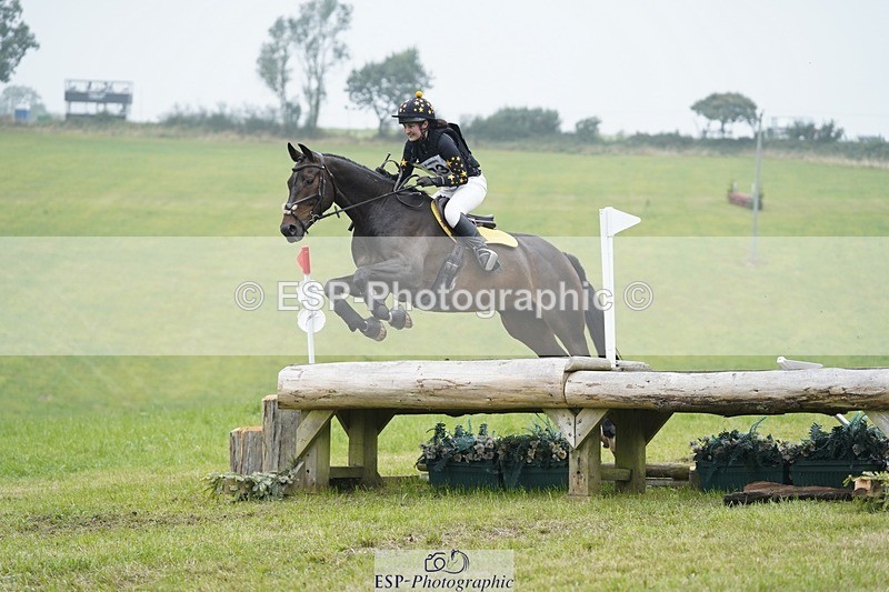 240901A-131854-08819 - 323-Bethany.Hull-CARRICK.DIAMOND.OLIVER