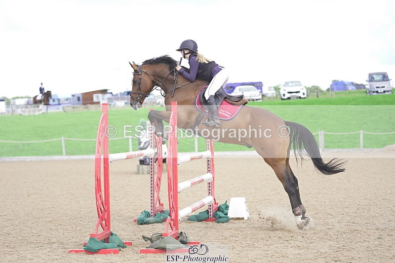 230806A-123414-02006 - Cls 14 Snr Foxhunter & 1.20m Open