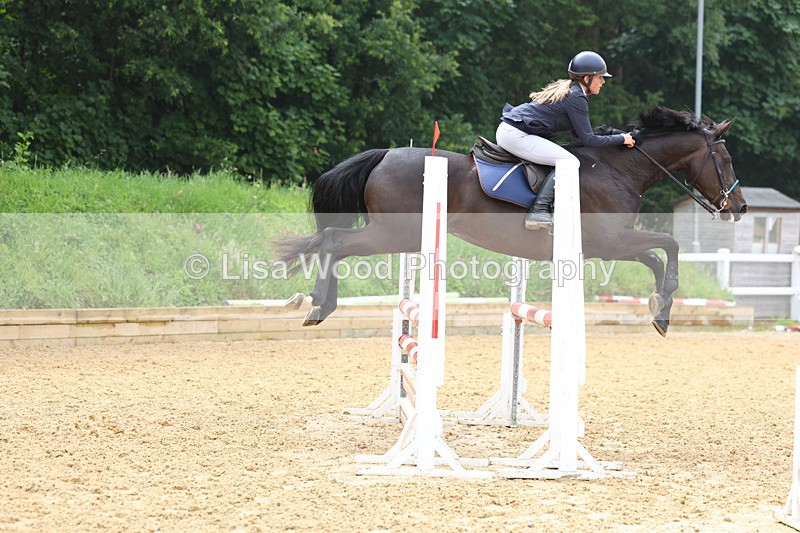 3E7A5634 - Class 4: Senior British Novice/90cm open