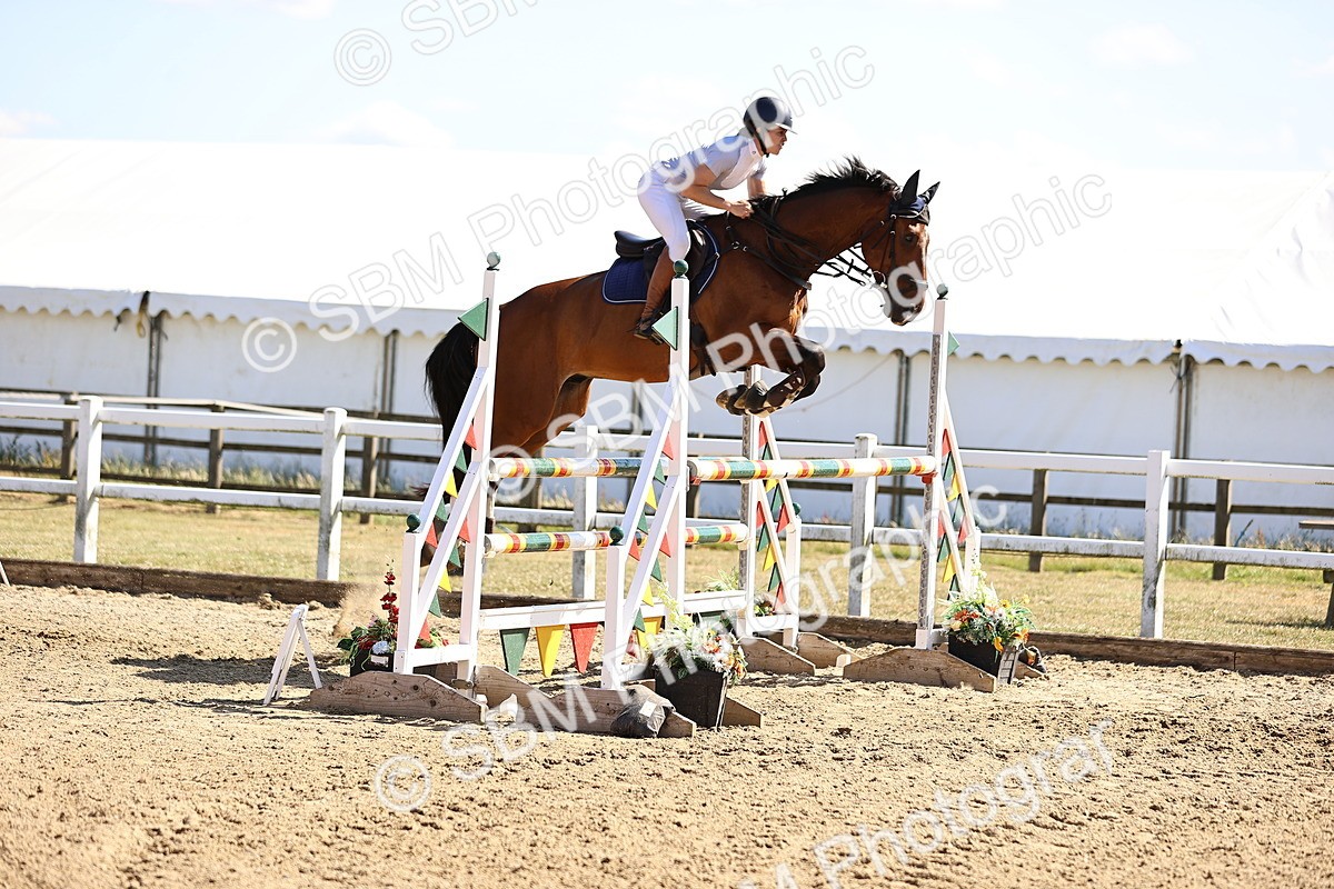 SBM_015508 - Class 16 - Senior foxhunter - 1.20m Open