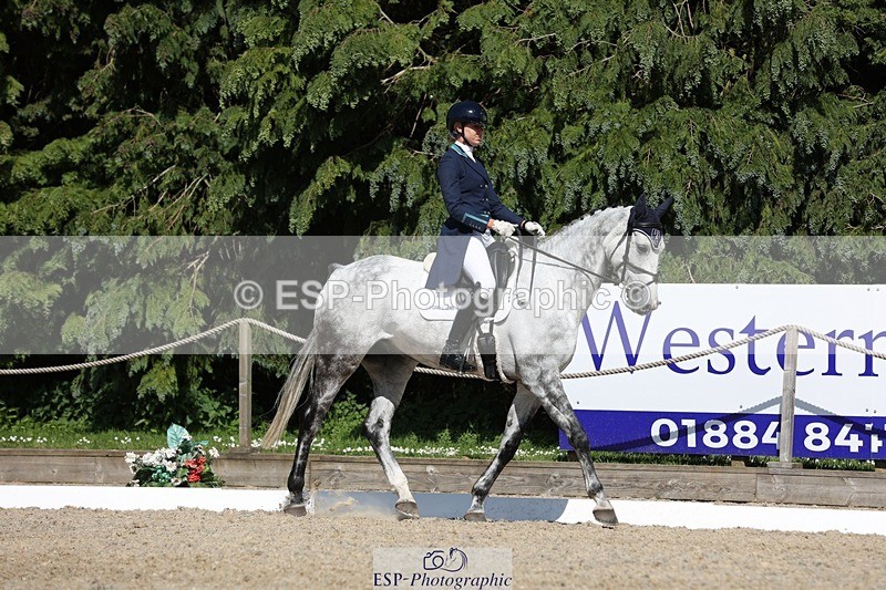 230526-155733-07721 - 167-COR_Y_TARAN-Toots_Bartlett-WEDTrotUp+DR