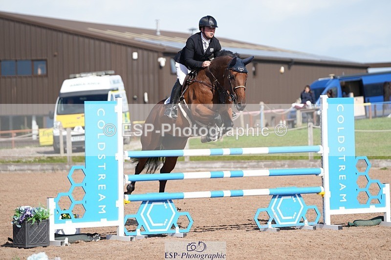 250913-110022-06296 - Cls 14 Snr Newcomers