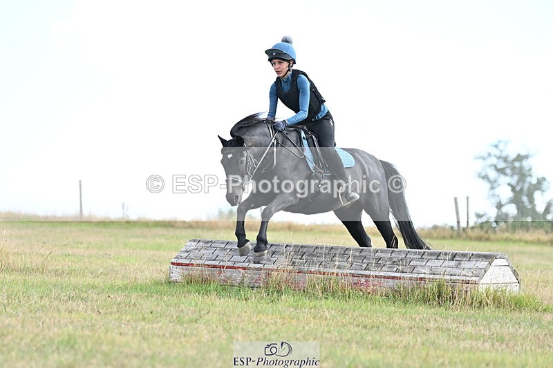 250821B-104144-00152 - Group B - Danielle