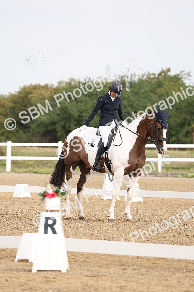 SBM_005442 - Class 6 - Novice 6 - 9.30-10.12