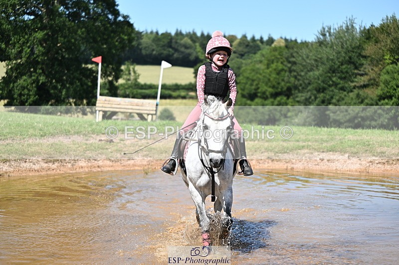 240729B-145922-02923 - Abbie's Group XC