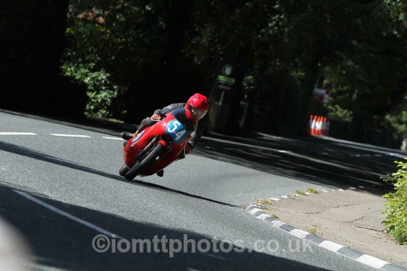 Robert Jones - Okells 350cc Classic TT
