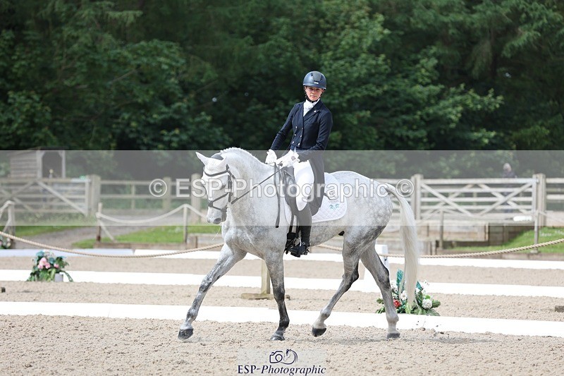 240524-110104-07572 - 267-VAN_KAUNITZ-Jemima_Howden