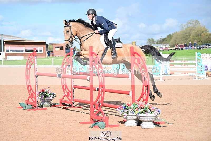 231014A-124347-04645 - Cls 19 1.15m Members Cup