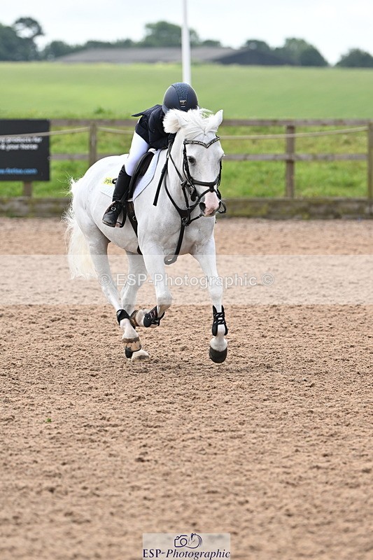 240630A-115450-12262 - Cls 24 Hoys 128cm Jump Off and Presentations