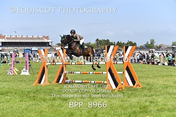 BPP_8966 - CLASS 3 The RHS Andrew Hamilton Coach Novice Qualifier (1.20m)
