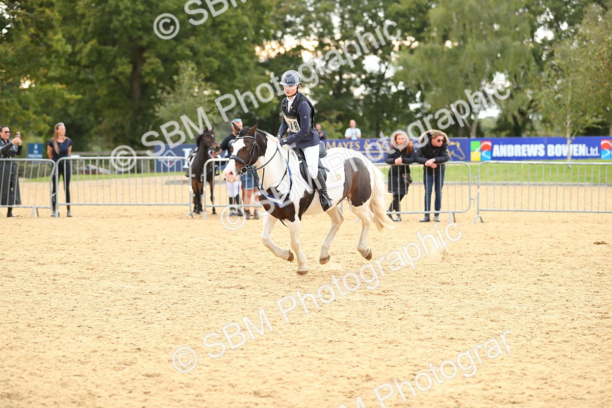 SBM_76191 - J19 - Junior 90cm Supreme Championship