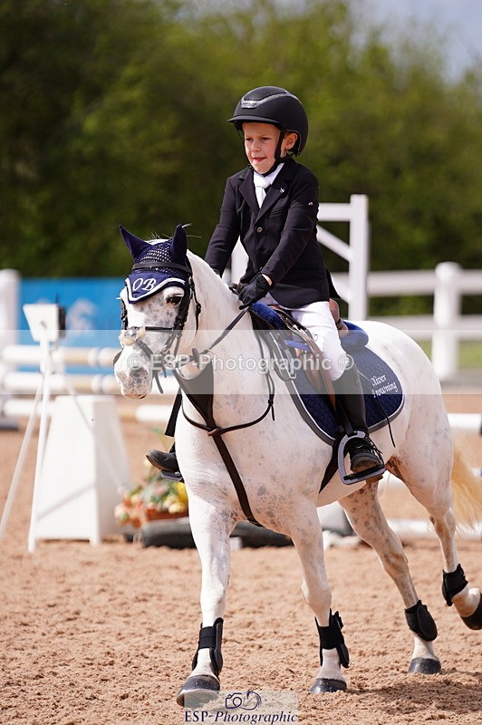 240506A-143720-09561 - Cls 17 Club 60cm