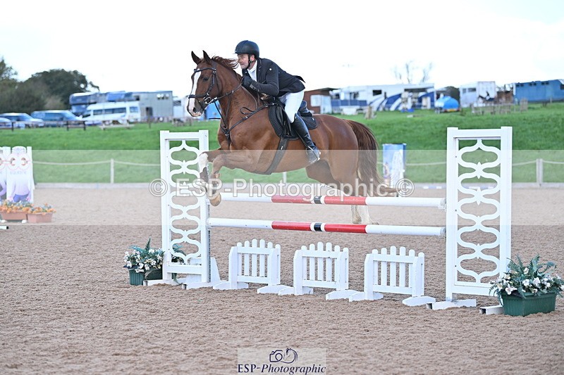 231014A-123141-04590 - Cls 19 1.15m Members Cup