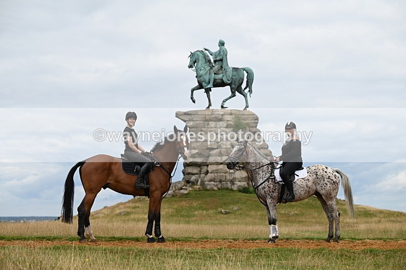 DSC_6294 - Time at Statue 12:17 to 12:44