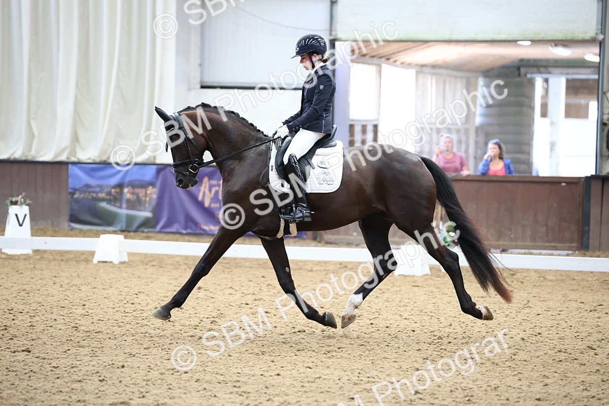 SBM_002139 - Class 5 - Novice 6 Gold - 9.00-10.10