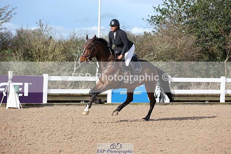 240223A-114043-00929 - Cls 4 Snr 1.05m Open