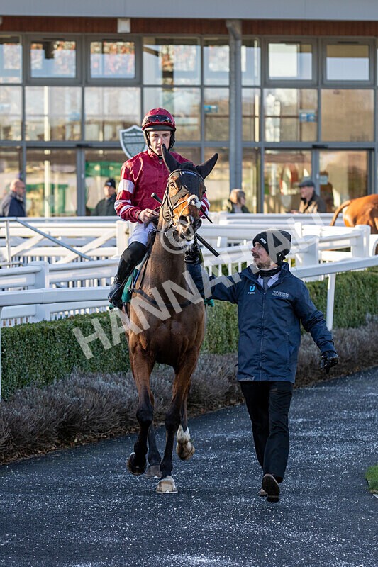 221124-Race 1-You Some Girl-8415