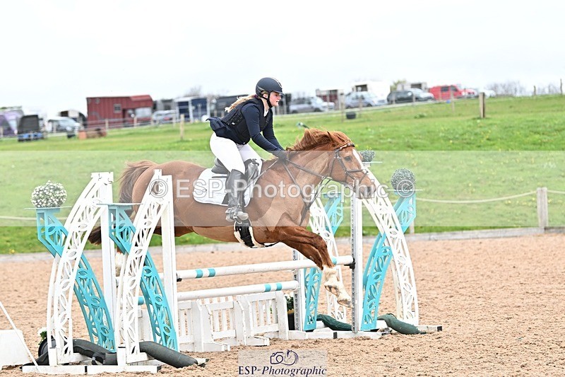 250414-113738-00604 - 90cm Round 1