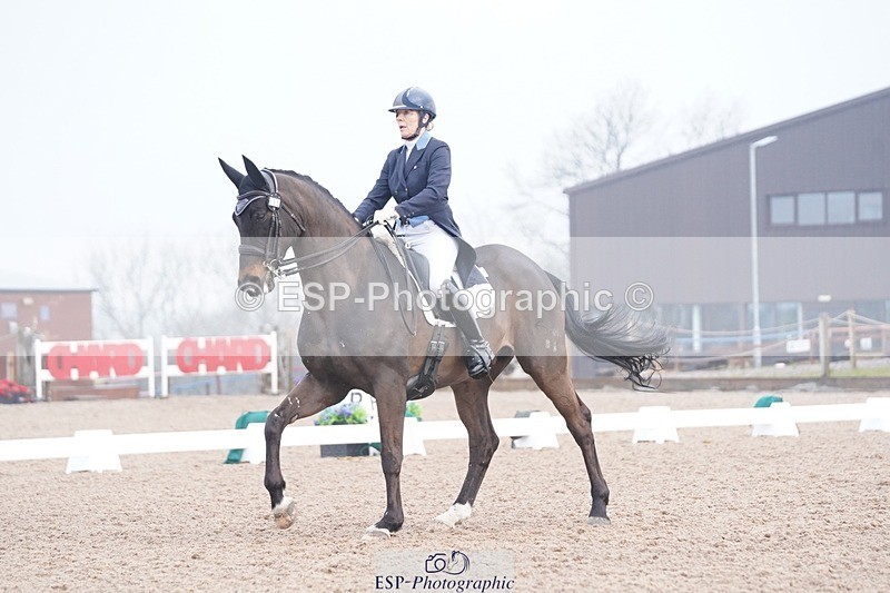 250404-081426-03722 - 018-Louise.Davison-Quamperfect