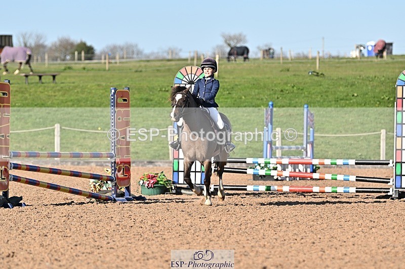 250401-172150-00378 - 70cm classes