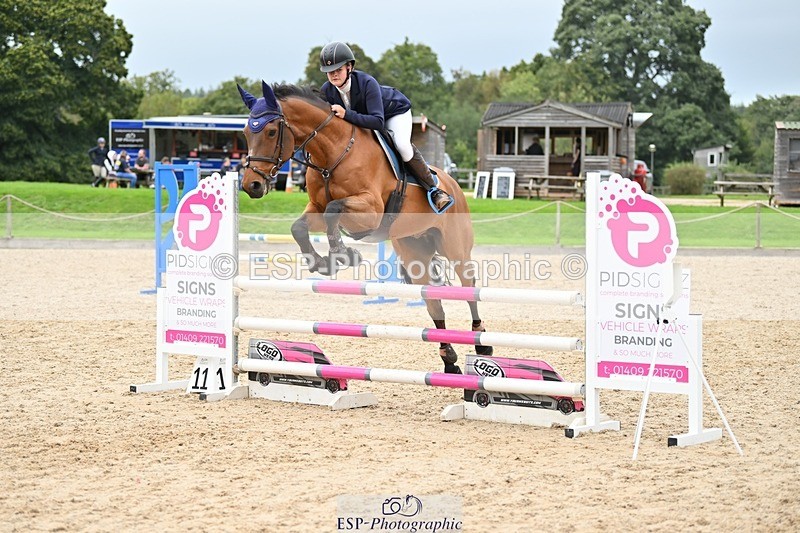 230930-162910-01407 - Cls 8 90cm Club